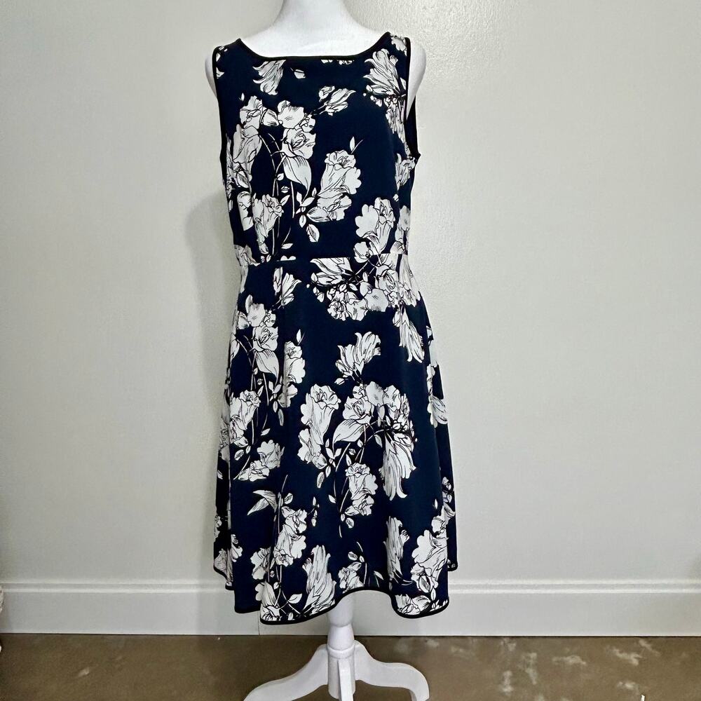 LOFT Floral Dress 4 Womens Black Blue Ann Taylor Sleeveless Flowers
